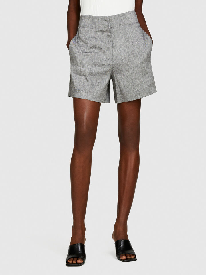 High-waisted shorts - women's shorts - Gray | Sisley image number 4